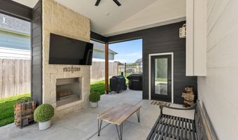 1605 N Lakeside Dr, Andover, KS 67002
