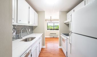 126 Triangle St APT B33, Danbury, CT 06810