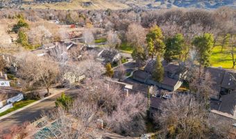 1009 E Strawberry Ln, Boise, ID 83712