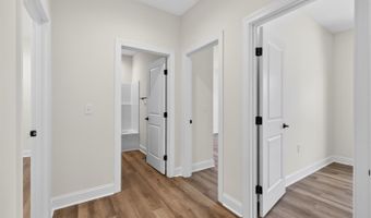 9041 Stonewall Rd, Appomattox, VA 24522