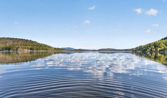 55 Lakeview Dr, Adirondack, NY 12808