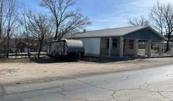 304 S Market St, Alton, MO 65606