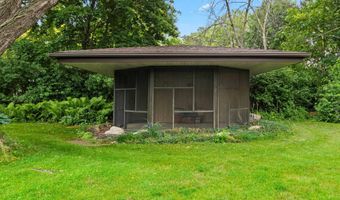 5531 LONG Ct, Appleton, WI 54914