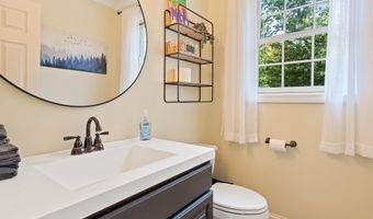 91 Seaverns Bridge Rd, Amherst, NH 03031