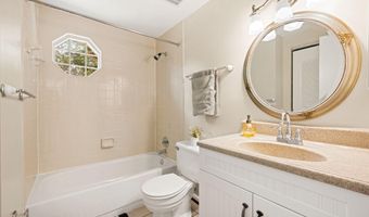 156 N BEDFORD St B, Arlington, VA 22201