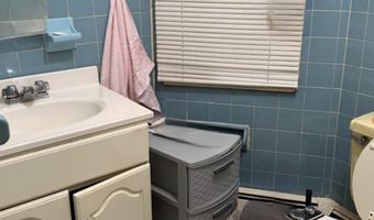 1046 BROADWAY, Bayonne, NJ 07002