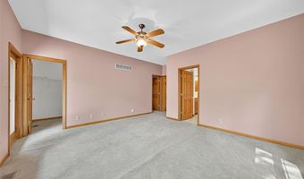 1074 Boone Woods Trl, Augusta, MO 63332