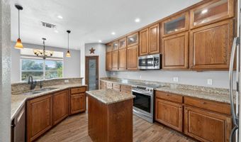 1858 Burr Oak, Adkins, TX 78101