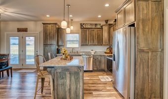 120 Virginia Dr, Auburn, KY 42206