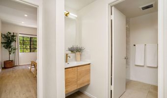17914 Magnolia Blvd 135, Encino, CA 91316