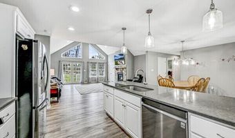 209 Brittany Dr, Albrightsville, PA 18210