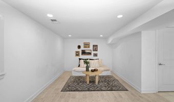 5300 WILSON Blvd, Arlington, VA 22205