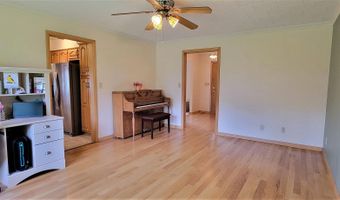 715 S Dodge St, Algona, IA 50511