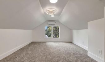 5819 Bramble Ave, Cincinnati, OH 45227