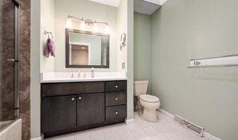 5 Wake Robin Rd 3602, Lincoln, RI 02865