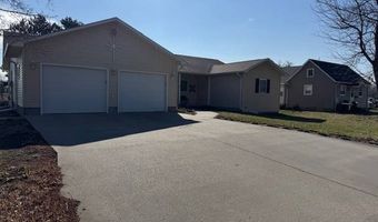 941 S 1st St, Albion, NE 68620