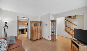1299 Bentwood Ct, Altoona, IA 50009