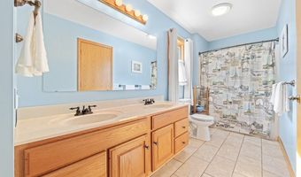 853 Fairway Dr, Alliance, OH 44601