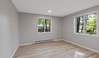 7 Philip Ave, Augusta, ME 04330