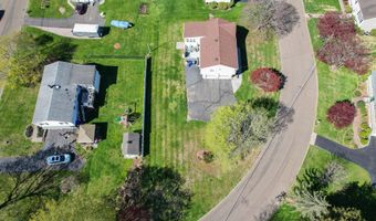 10 Brightwood Ln, Branford, CT 06405