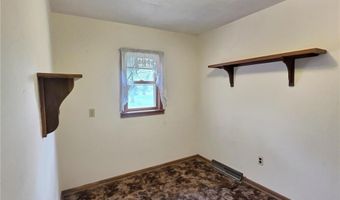 425 Cherry Ave N, Annandale, MN 55302