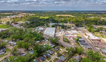 108 Dabney St, Batesville, MS 38606