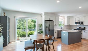 100 E View Ave, Cranston, RI 02920