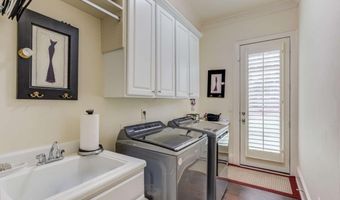 10853 Enclave Ln, Alpharetta, GA 30022