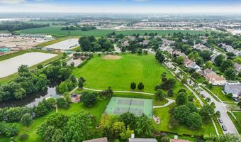 1661 Kensington Dr, Algonquin, IL 60102