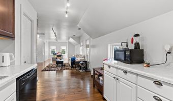 120 E PACIFIC St, Appleton, WI 54911