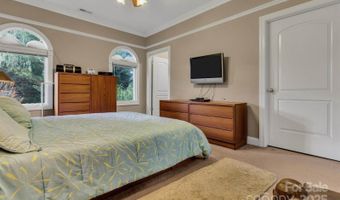 44 Pacifico Dr, Asheville, NC 28806