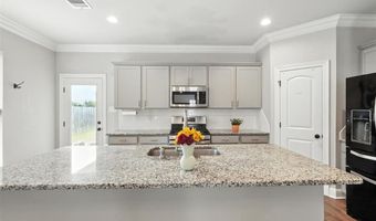 1924 Valdemar Pl, Bossier City, LA 71112
