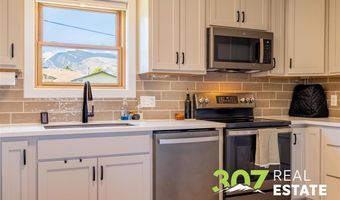 2223 Greever St, Cody, WY 82414