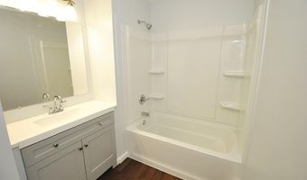 49 Delafield Dr, Albany, NY 12205