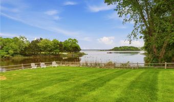 40 Web Ave 11, North Kingstown, RI 02852