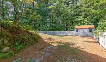 60 Boulder Dr, Auburn, ME 04210