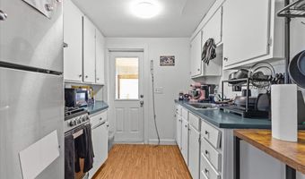 272 S Winooski Ave, Burlington, VT 05401