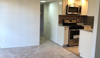 4943 AMERICANA Dr 103, Annandale, VA 22003