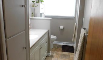 251 Habant Dr, Amherst, OH 44001