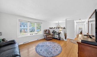 27 High St, Bellingham, MA 02019