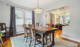 34 Carlisle St, Bergenfield, NJ 07621