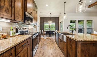 1308 Green Ridge Rd, Weatherford, TX 76085