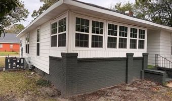 822 Chestnut St, Camden, SC 29020