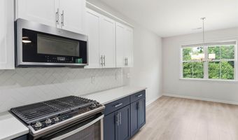 836 Orchard Valley Ln, Boiling Springs, SC 29316