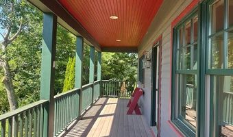 11 Treat St, Belfast, ME 04915