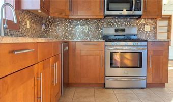 234 Park Ave, Cranston, RI 02905