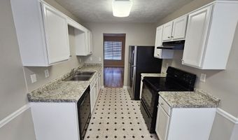 6718 Roscommon Dr, Austell, GA 30168