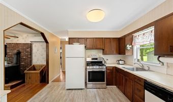 329 Hog House Hill Rd, Exeter, RI 02822