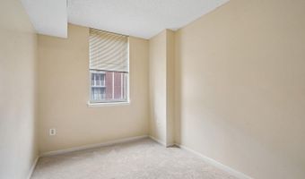 3830 9TH St N 606W, Arlington, VA 22203