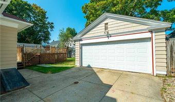 17 Marden St, Cranston, RI 02910